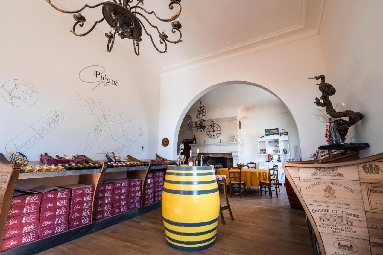 Vignoble Chateau Piegue - Winery Rochefort-sur-Loire Buitenkant foto