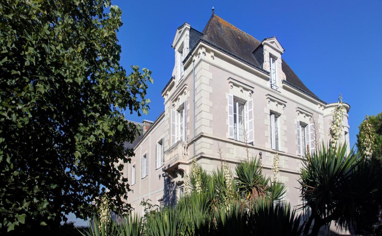Vignoble Chateau Piegue - Winery Rochefort-sur-Loire Buitenkant foto